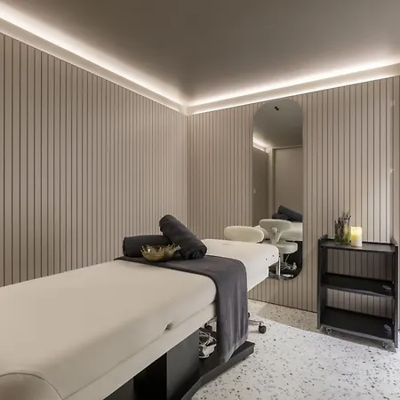 Otel Next - By Savoy Signature Funchal