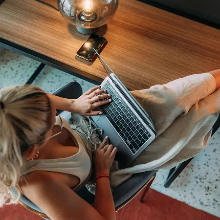 Next - By Savoy Signature Otel Funchal