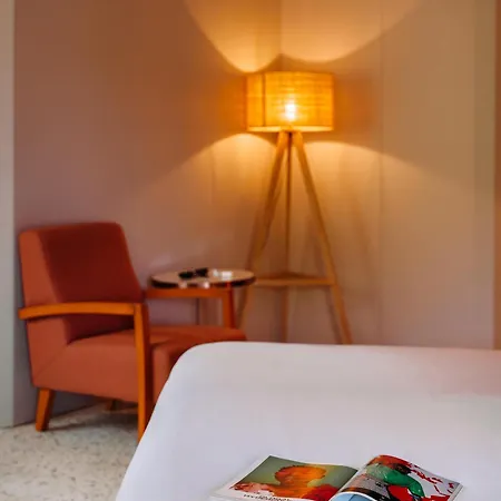 Next - By Savoy Signature Funchal