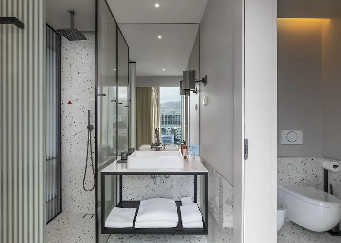 Next - By Savoy Signature Hotel 4*