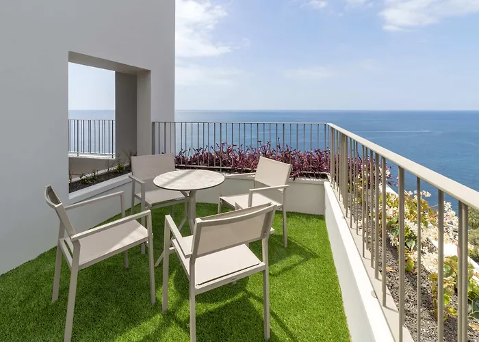 Next - By Savoy Signature Hotel 4*