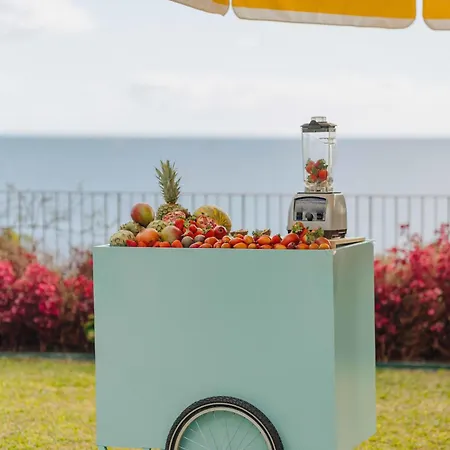 Next - By Savoy Signature Отель Фуншал