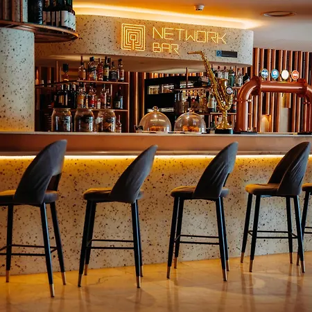 Next - By Savoy Signature 酒店
