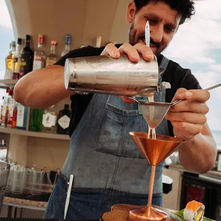 Отель Next - By Savoy Signature Фуншал