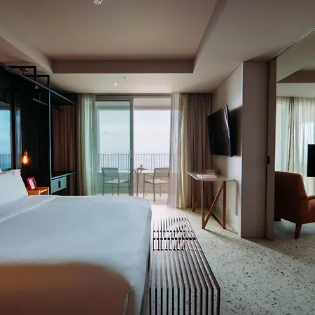 Next - By Savoy Signature Фуншал