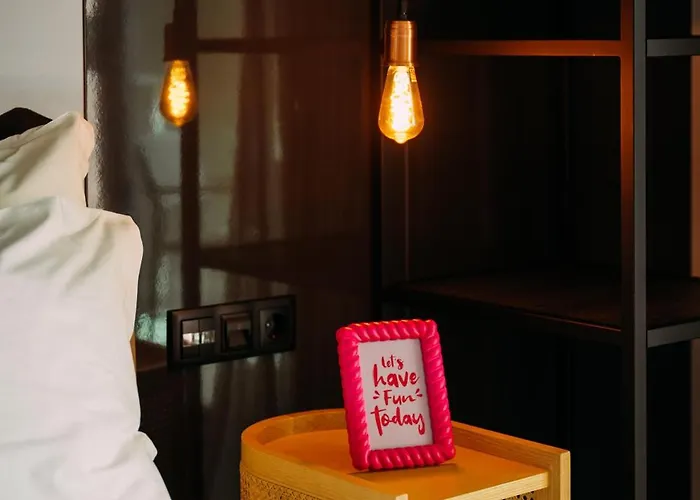 酒店 Next - By Savoy Signature 4*