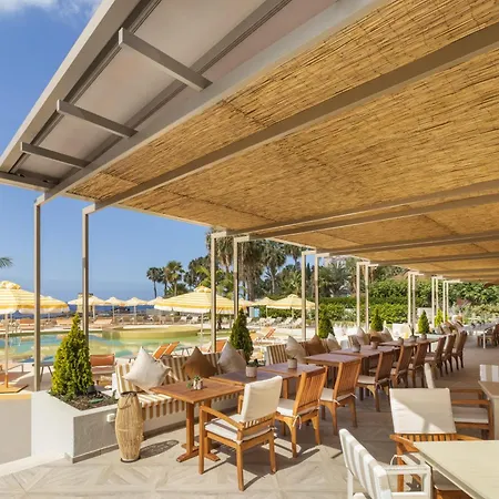 Next - By Savoy Signature מלון 4*