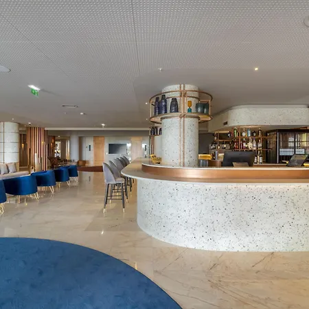 Hotel Next - By Savoy Signature