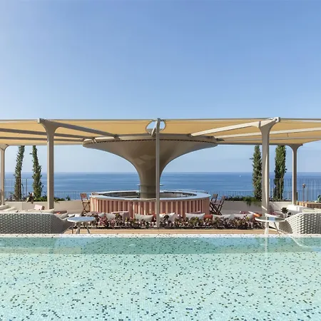 Next - By Savoy Signature Hotel