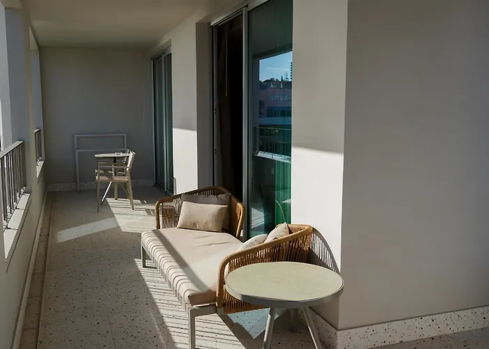 Next - By Savoy Signature 호텔