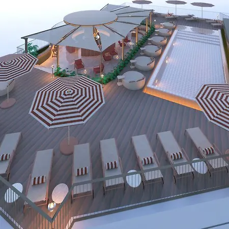 Next - By Savoy Signature Hotel Funchal (Madeira)