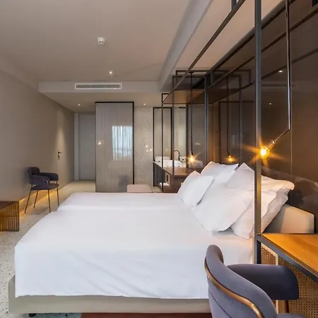 Next - By Savoy Signature 4* Funchal (Madeira)