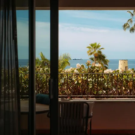 Next - By Savoy Signature 4* Funchal (Madeira)