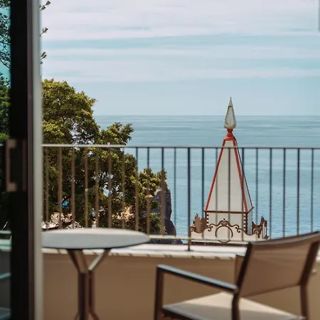 Next - By Savoy Signature Hotel Funchal (Madeira)