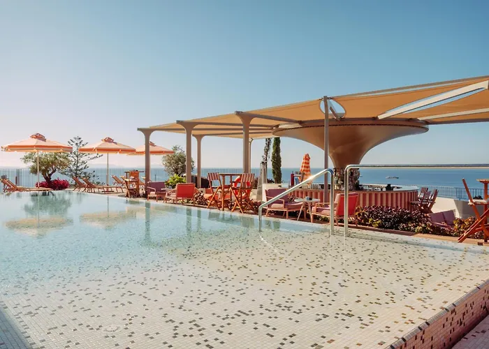 Hotel Next - By Savoy Signature Funchal (Madeira)